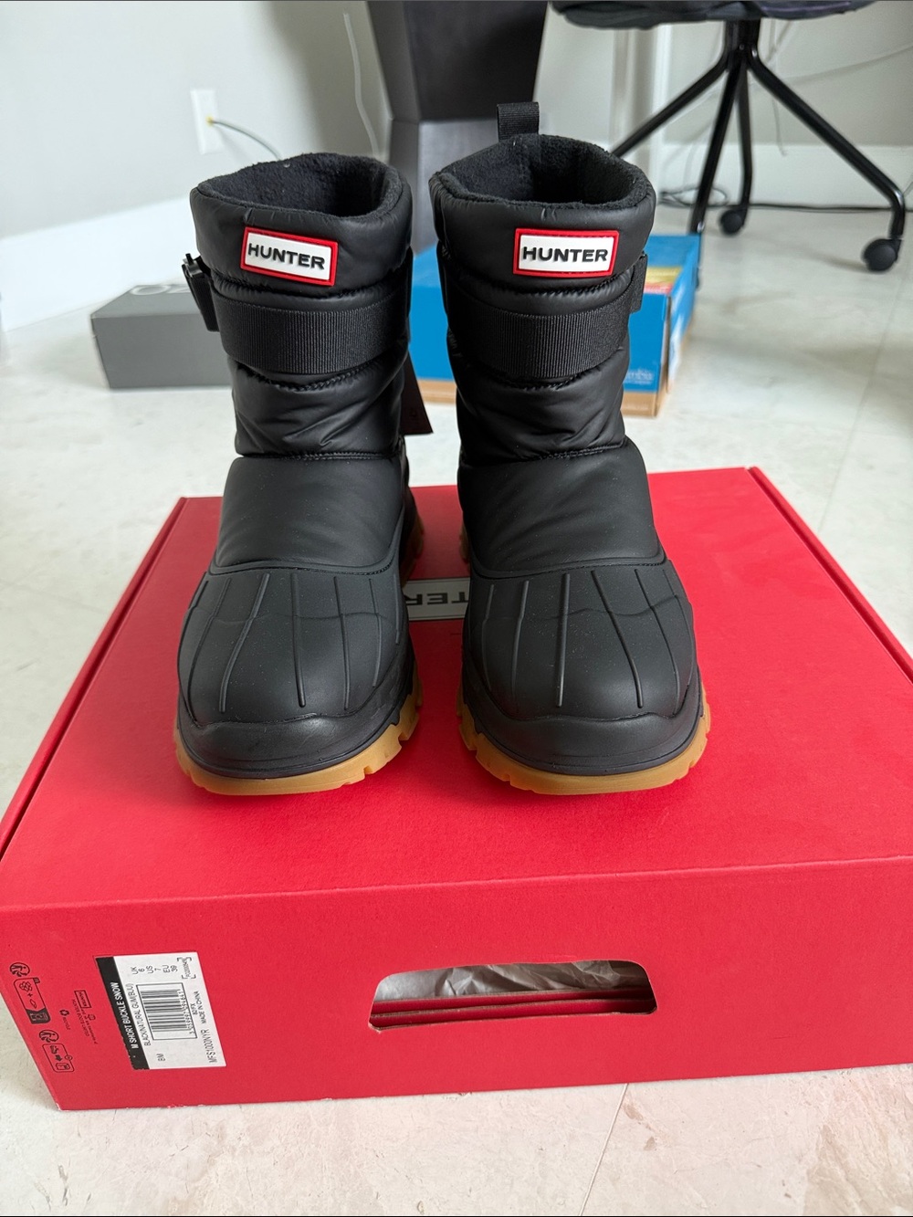 Hunter Men’s Black Waterproof Intrepid Snow Boots with Tan Sole